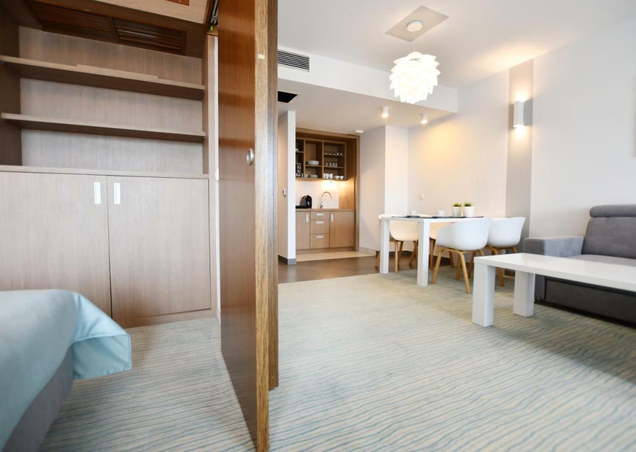 Apartamenty Baltic Plaza 코워브제크 외부 사진